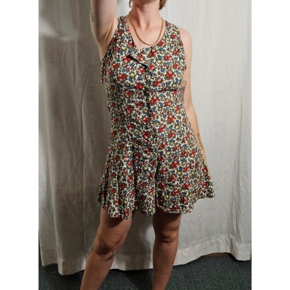 Vintage 70's Floral Fruit Romper With Cross Back Detailing - Picture 6 of 8